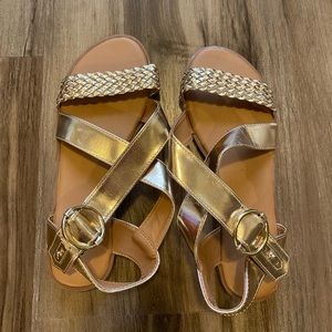 Qupid Gold Sandals, flats, women’s size 7. NWOT, EUC